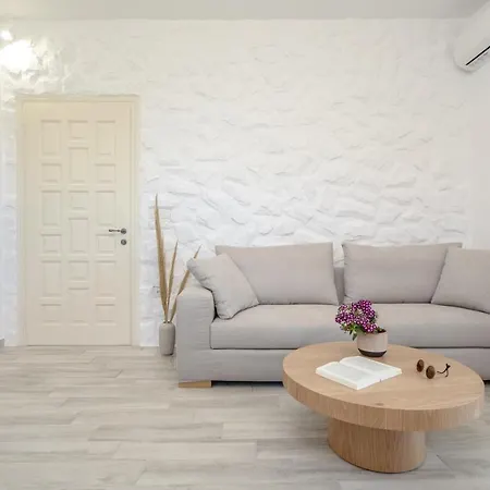 Orkos Naxian Wave 2 Apartment *